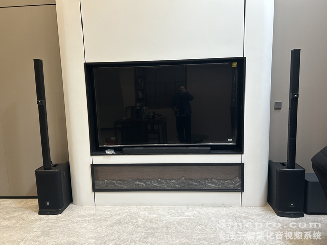 某别墅影音室影院及KTV系统、JBL回音壁、JBL音柱扬声器